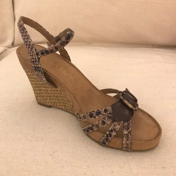 NEW Aerosoles Plush Around wedge sandal US 6.5M - Picture 7 of 7